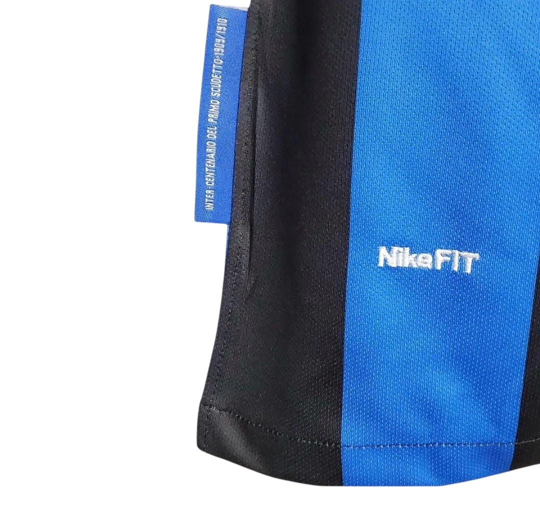 Inter Milán Retro 2010 Pantaloneta Obsequio