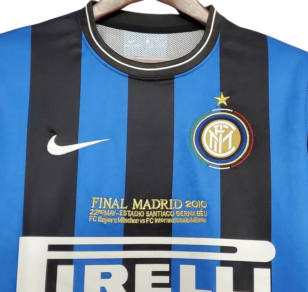 Inter Milán Retro 2010 Pantaloneta Obsequio