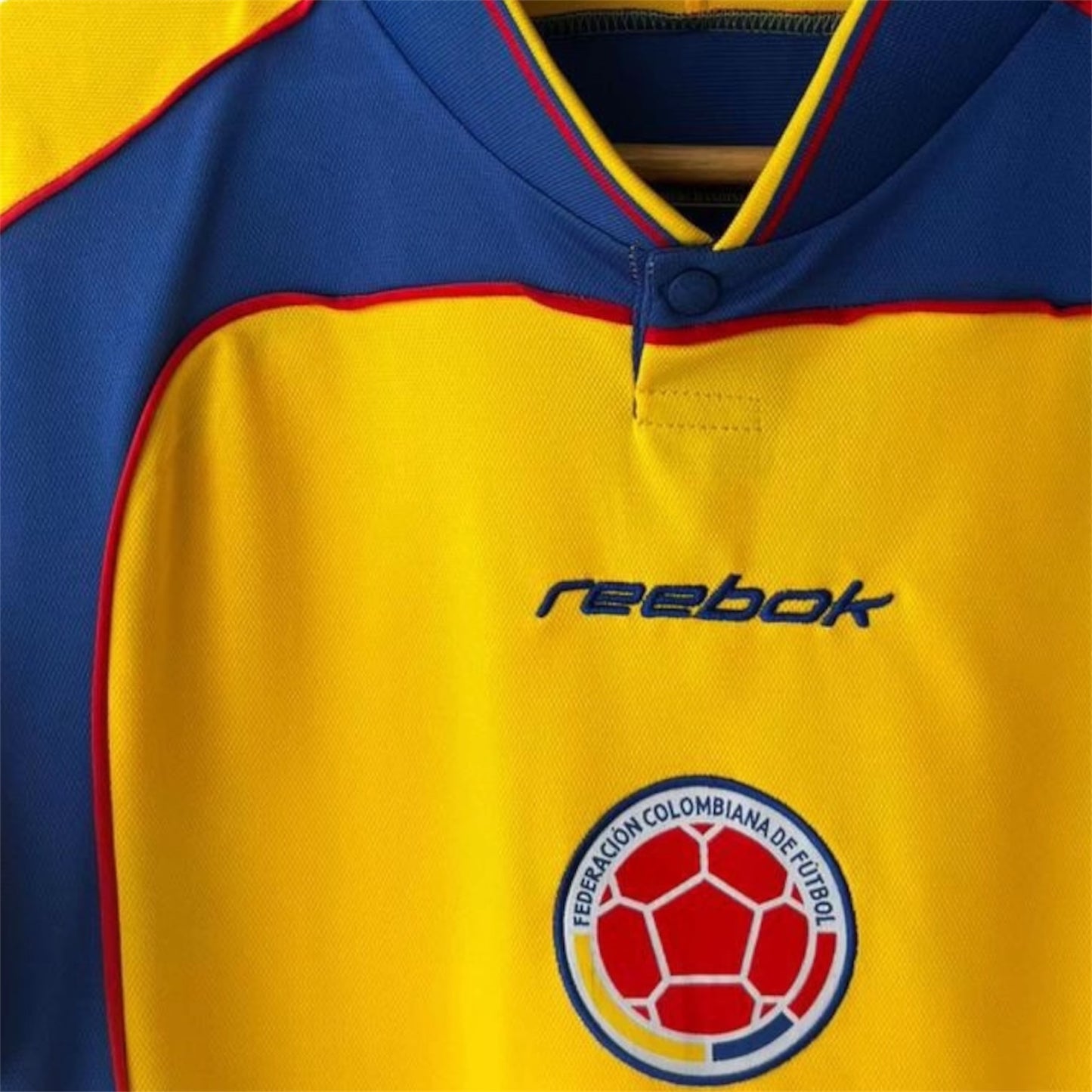 Colombia Retro 2001